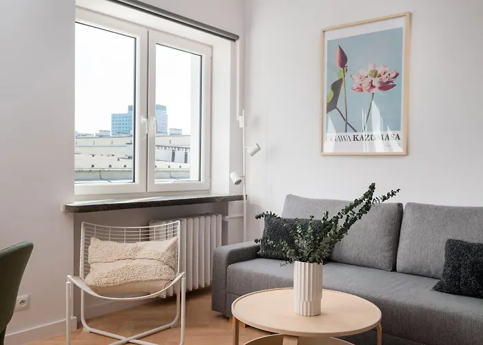 Plac Zbawiciela Glow Warszawa